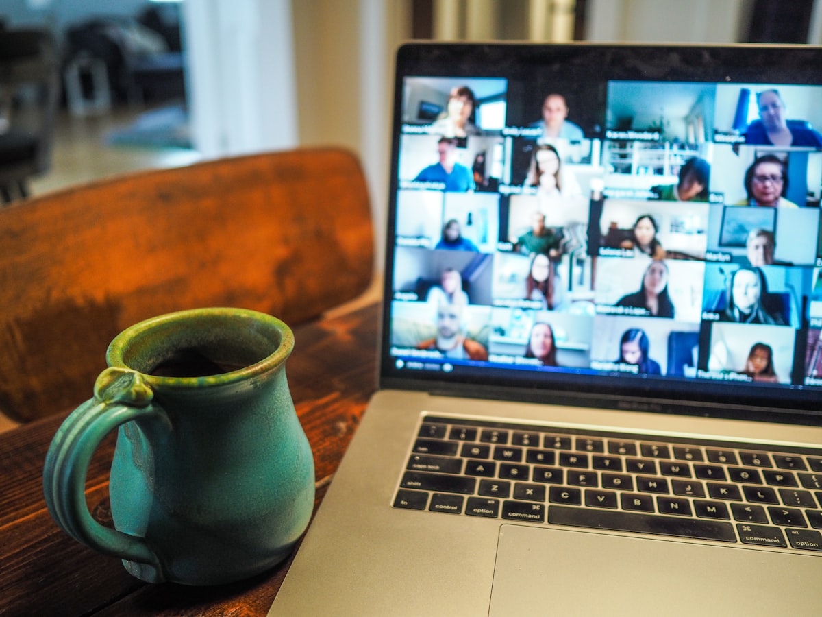 Sesión de psicoterapia online por videollamada